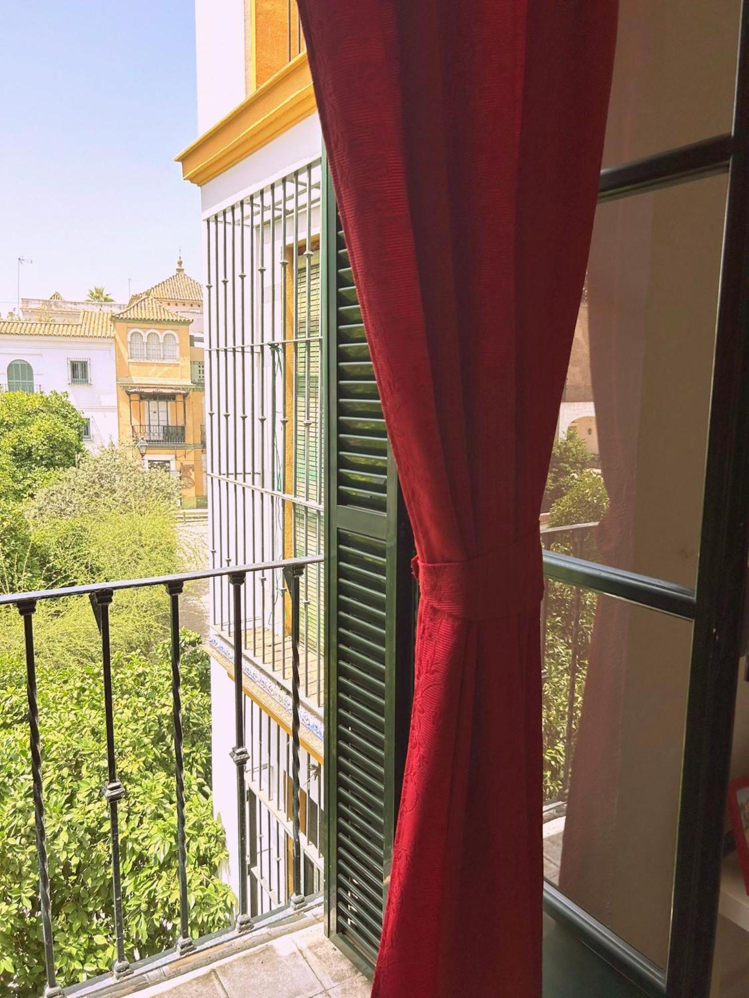 Plaza De Santa Cruz Apartment เซบีญา ภายนอก รูปภาพ