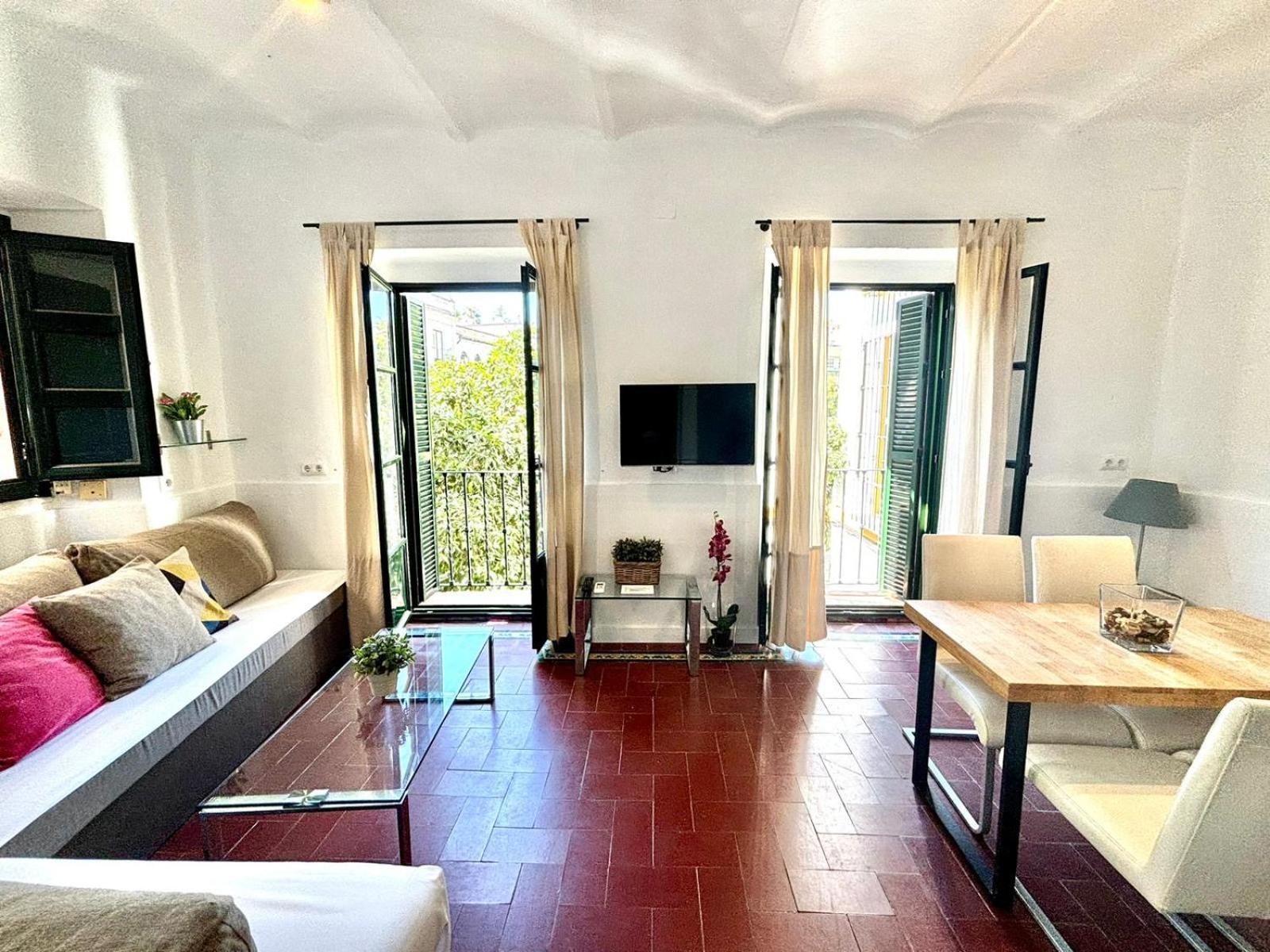 Plaza De Santa Cruz Apartment เซบีญา ภายนอก รูปภาพ