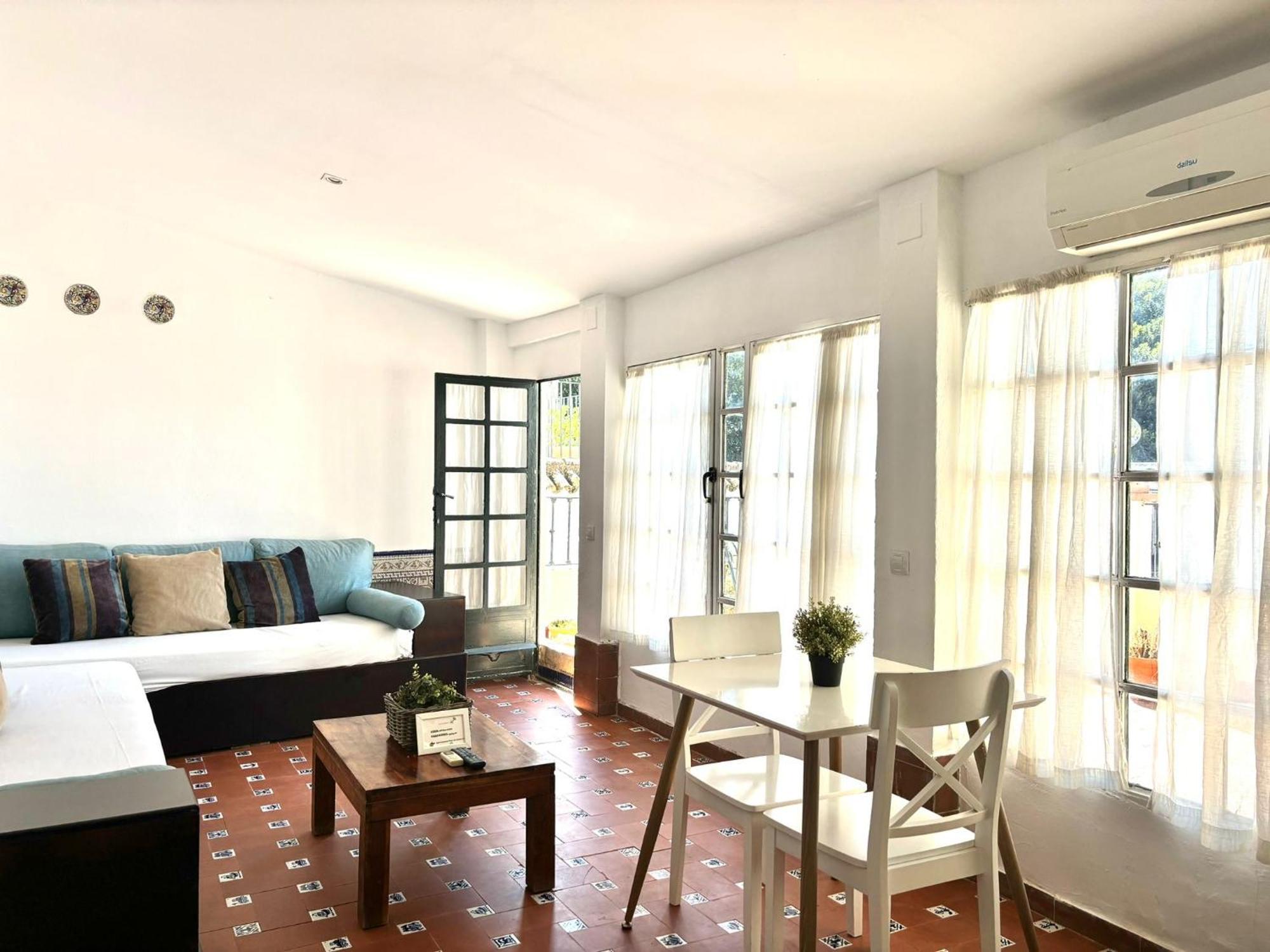 Plaza De Santa Cruz Apartment เซบีญา ภายนอก รูปภาพ
