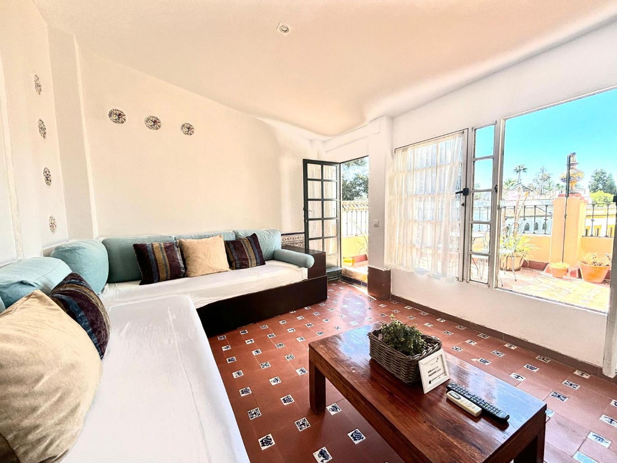 Plaza De Santa Cruz Apartment เซบีญา ภายนอก รูปภาพ
